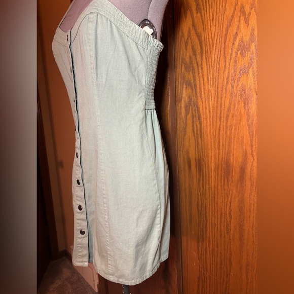 Japra Button-Down Mini Jean Dress - Junior medium. - Picture 3 of 8